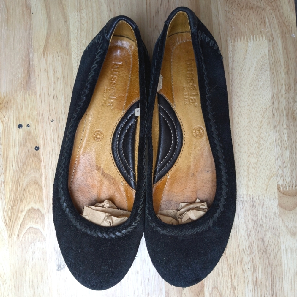 Bussola Black leather flats